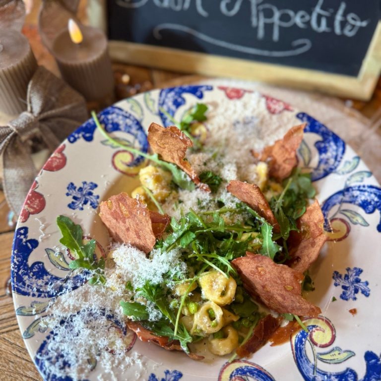 Instagram post from queen_mamma_pizza. This post is in position 1.