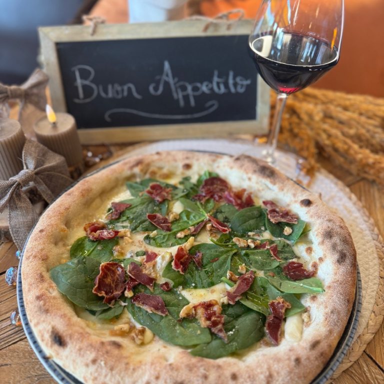 Instagram post from queen_mamma_pizza. This post is in position 3.