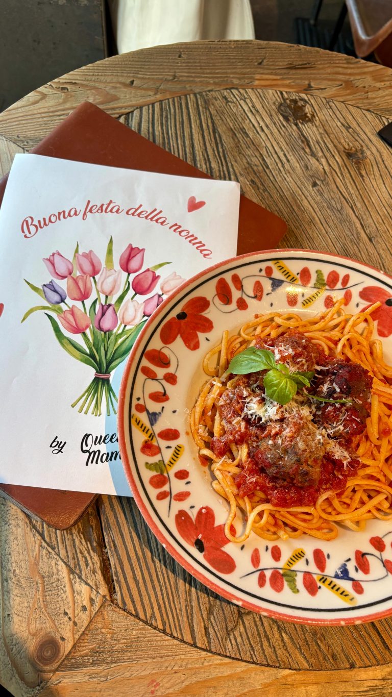 Instagram post from queen_mamma_pizza. This post is in position 1.