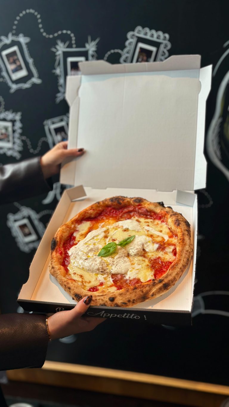 Instagram post from queen_mamma_pizza. This post is in position 3.