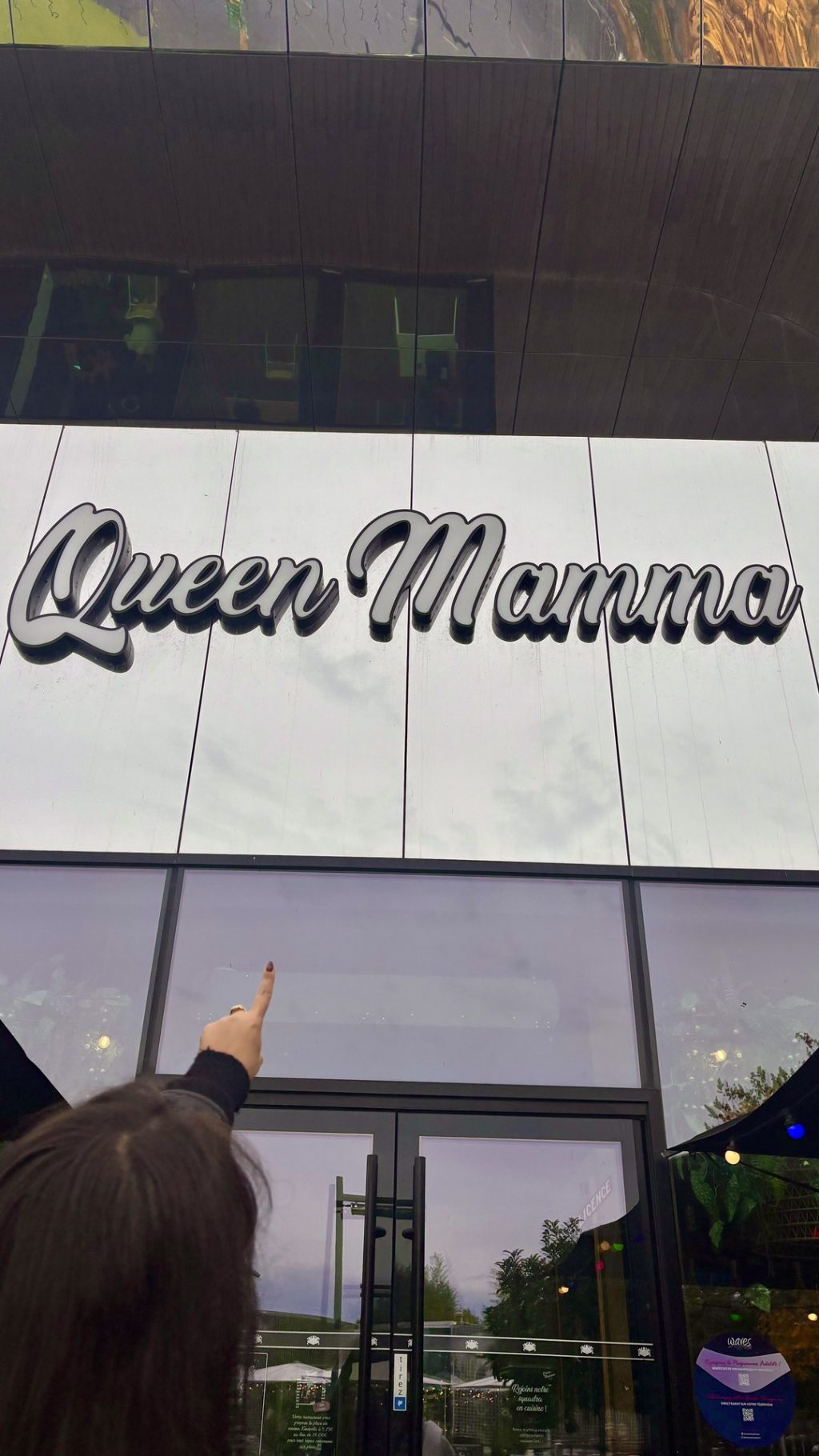 Instagram post from queen_mamma_pizza. This post is in position 3.